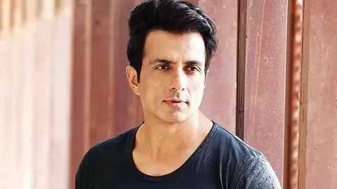 डॉक्टर मरीज़ों को ऐसे इंजेक्शन क्यों लिख रहे हैं जो कहीं भी उपलब्ध नहीं हैं: सोनू सूद