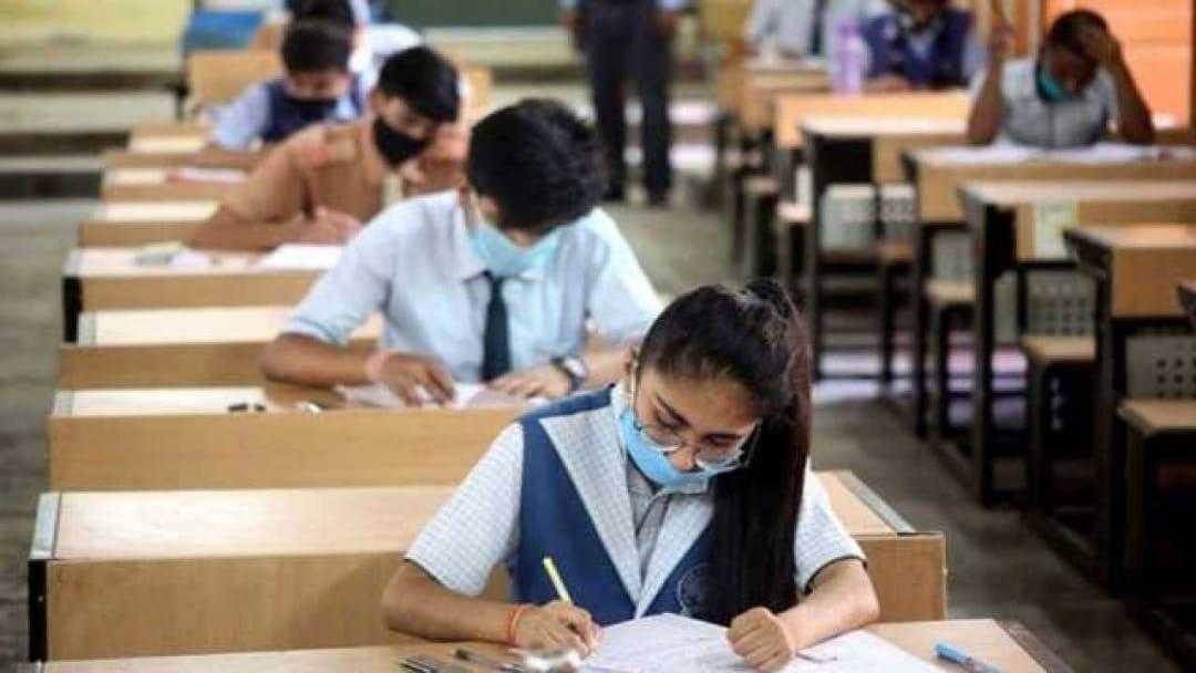 कोविड-19 के चलते सीबीएसई की 12वीं की बोर्ड परीक्षा रद्द