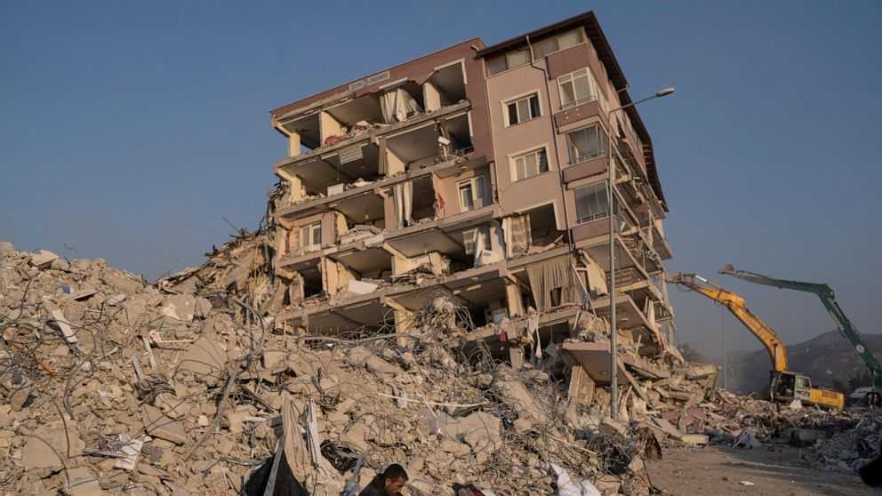 Turkey earthquake survivors face despair, as rescues wane